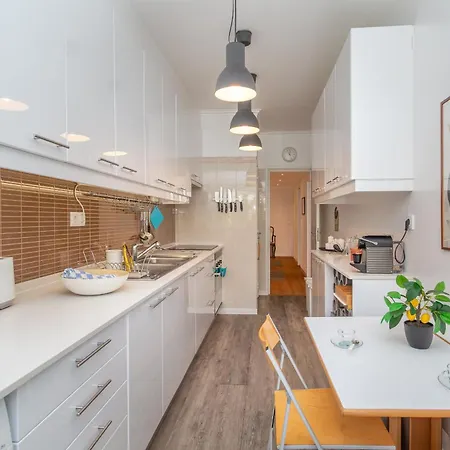 Beguest Charm Кашкайш