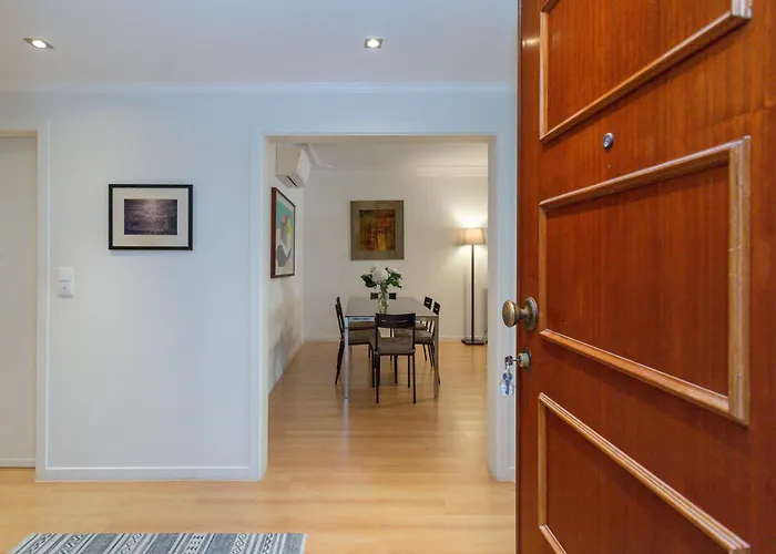 Beguest Charm * Cascais