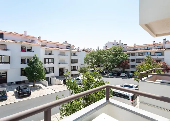 Beguest Charm Cascais