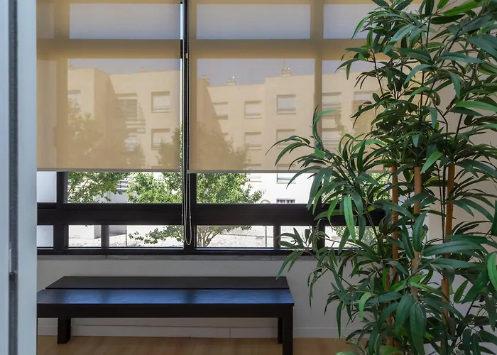 Beguest Charm * Cascais